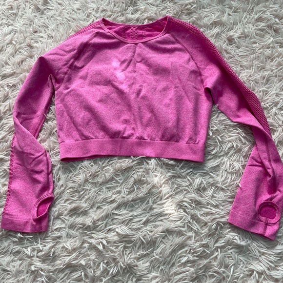 Workout top - Picture 1 of 1